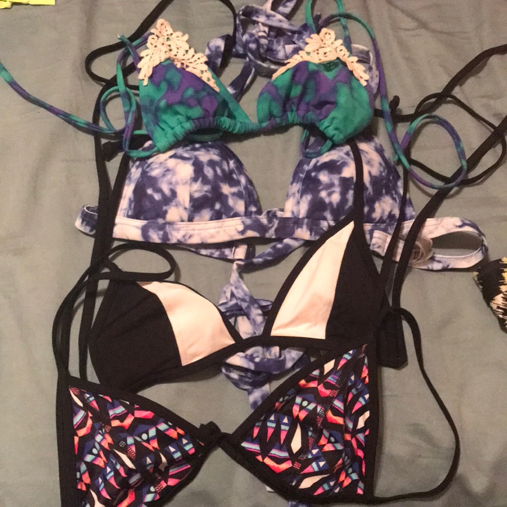 Lot of 3 Victoria’s Secret Pink tops and 1 target - Picture 1 of 6